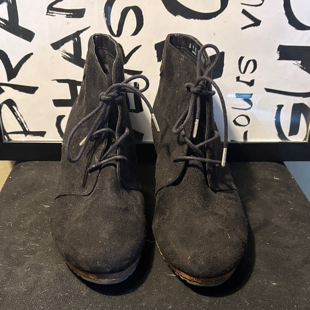 Dr. Scholl's Black Suede Ankle Booties